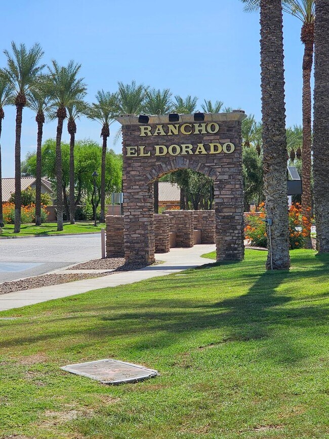 Building Photo - 42804 W Sunland Dr