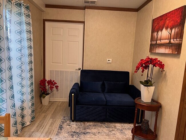 Building Photo - 8429 SE 68th Ct