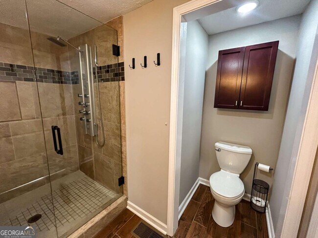 Building Photo - 2981 Lowrance Dr