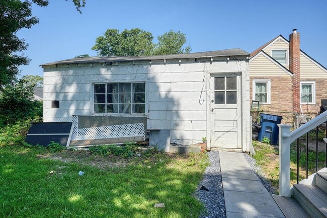 Building Photo - 112 Fox Way