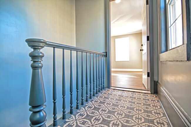 Building Photo - 81 Preston St