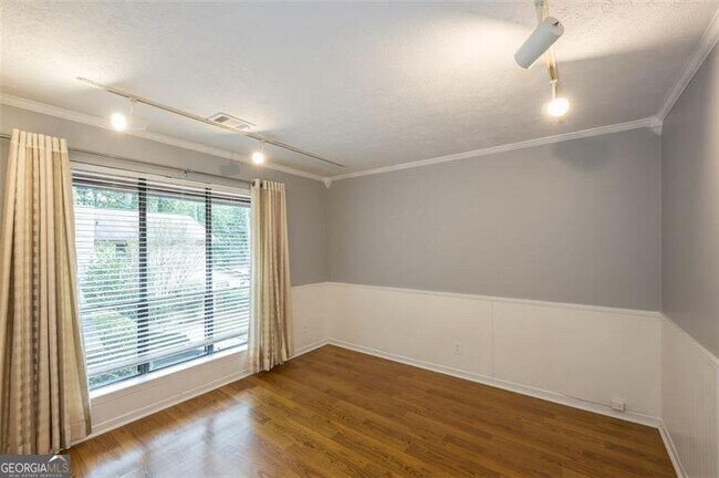 Building Photo - 1125 Trailmore Dr