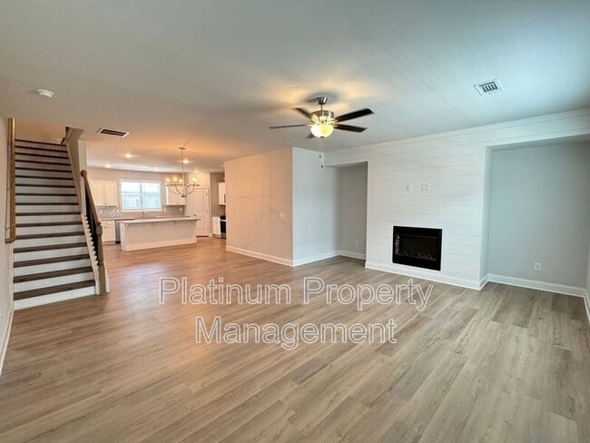 Building Photo - 1592 Laurel Blossom Walk