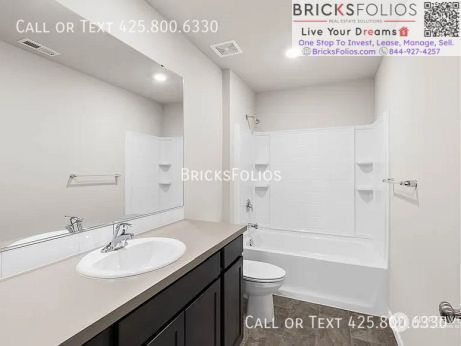 Building Photo - 18726 Lipoma Pl E