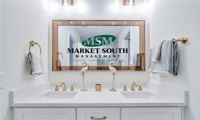 Building Photo - ANDERSON STREET GEM!  MUST SEE!  AVAILABLE TO VIEW BY APPT ONLY-