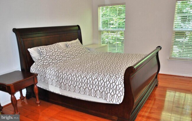 Building Photo - 18722 Broken Oak Rd