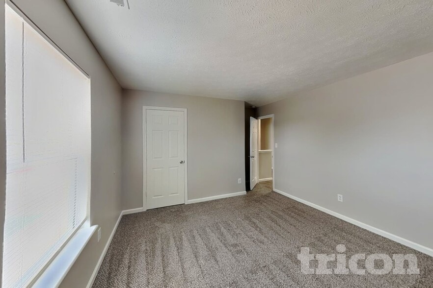Building Photo - 11118 Waterfield Pl