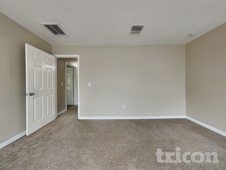 Building Photo - 10327 Celtic Ash Dr