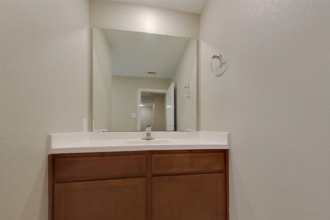 Building Photo - 301 Summer Horse Dr