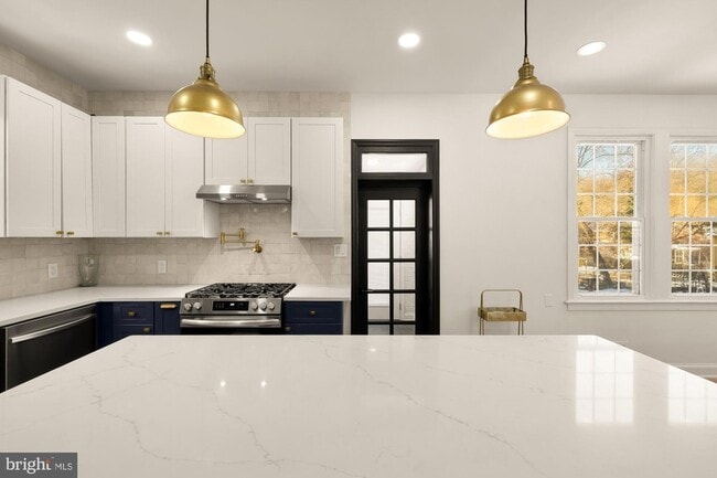 Building Photo - 3422 Pennsylvania Ave. SE