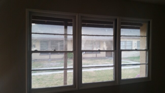 Building Photo - 128 E Caldwell St