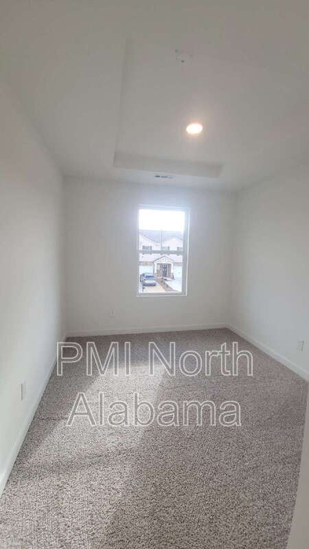 Building Photo - 7578 Discovery Pt Dr NW