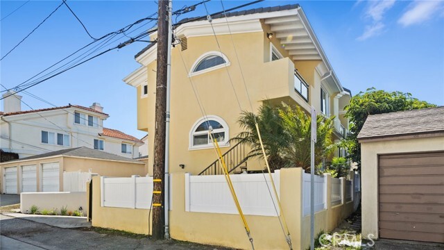 Building Photo - 521 Avenue C