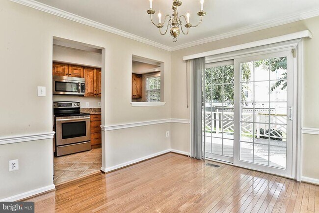 Building Photo - 12817 Mill Brook Ct