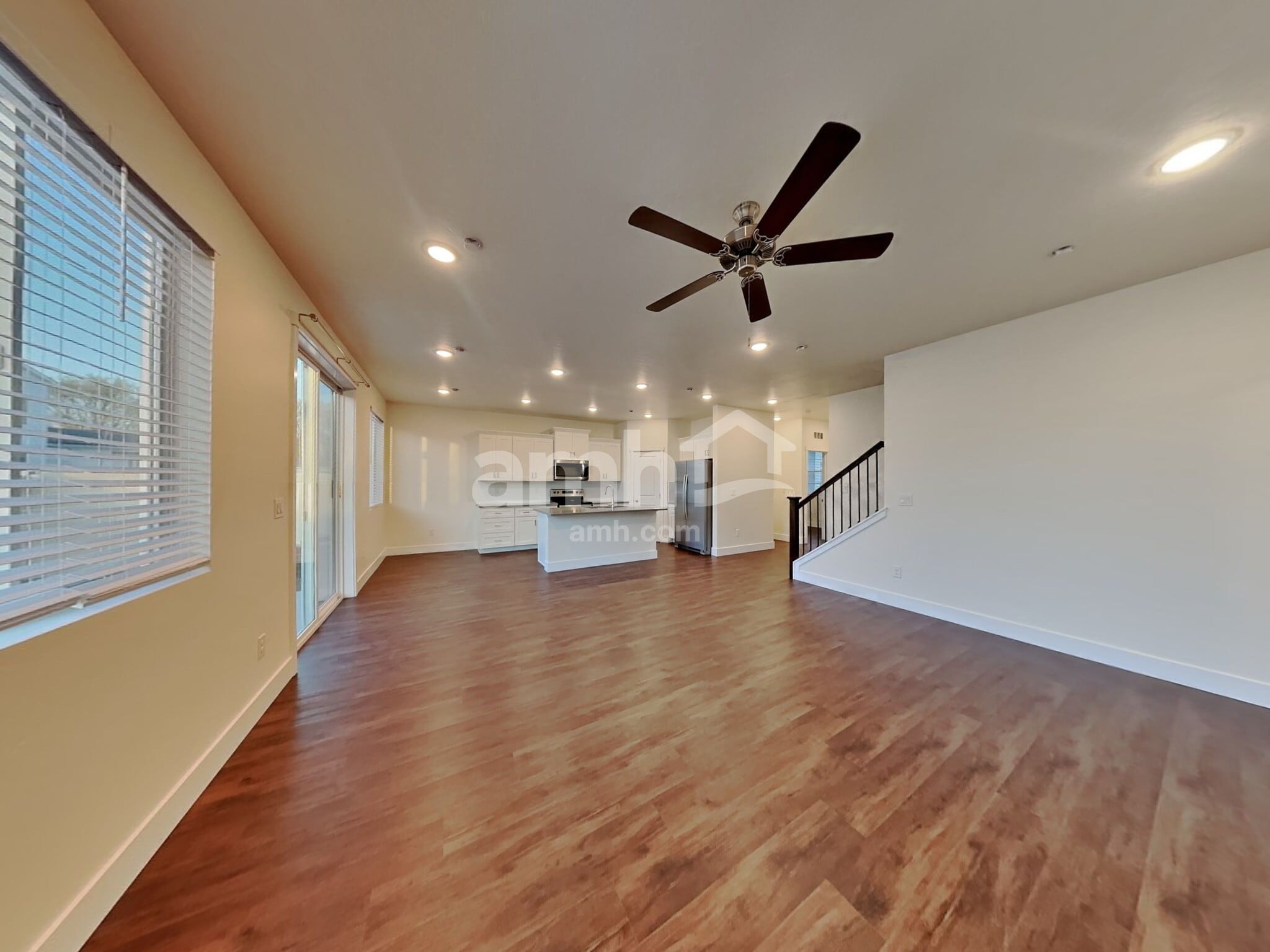 Building Photo - 11502 W Mesquite St