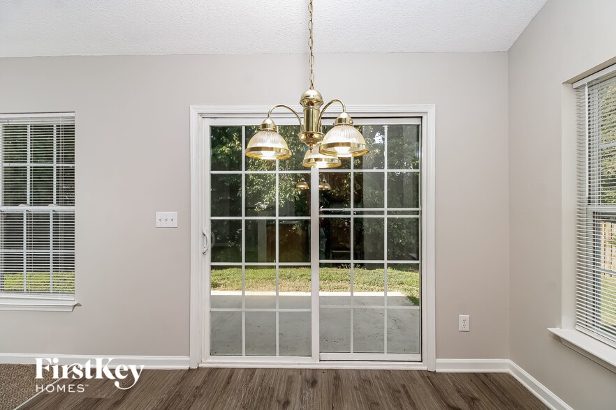 Building Photo - 227 Julian Pond Ln