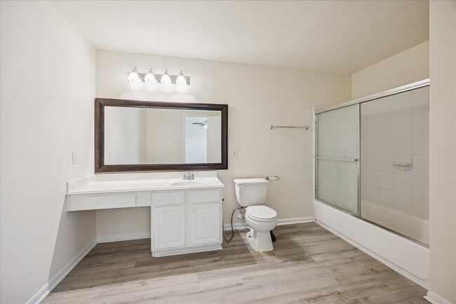 Building Photo - 8102 Fisher Glen Ln