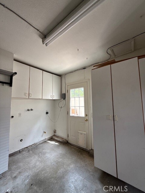 Building Photo - 6594 Montresor Pl