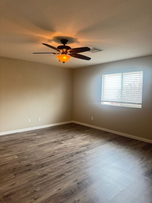 Building Photo - Beautiful 2-story home in the sought-after Providence community!