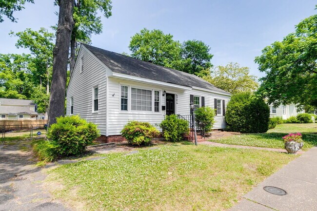 Building Photo - 4904 Patterson Ave