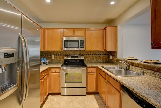 Building Photo - 2111 Jetty Rock Dr