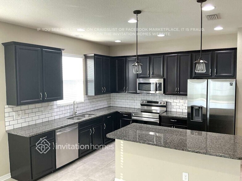 Building Photo - 12128 Rambling Stream Dr