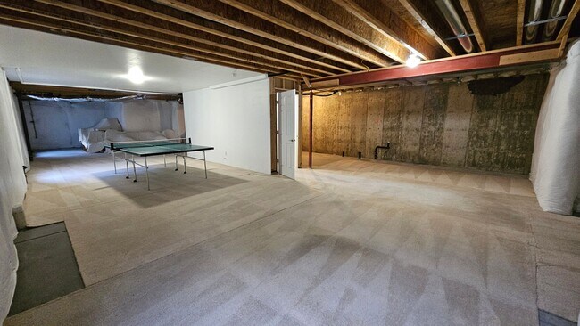 Building Photo - Ranch Townhome in The Broadlands