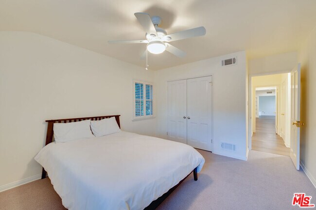 Building Photo - 12219 Octagon St