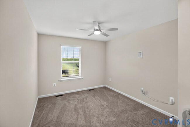 Building Photo - 7040 Paine Pl