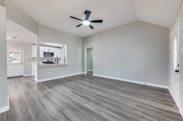 Building Photo - 2238 Arroyo Ave