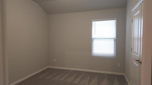 Building Photo - 3401 Triumph Dr