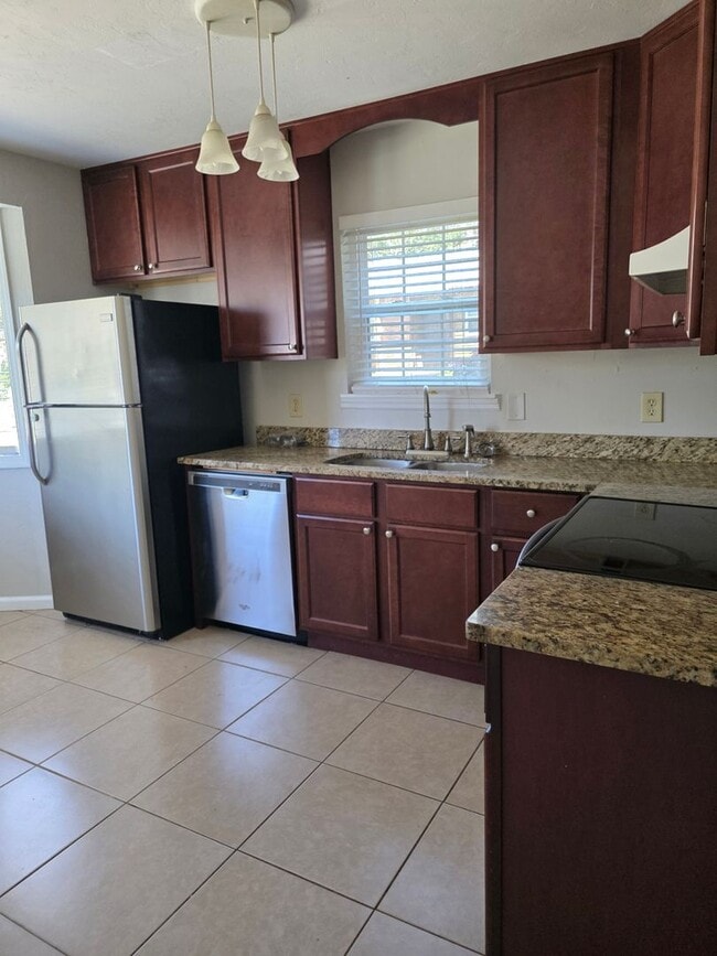 Building Photo - 3729 Sutor Ct