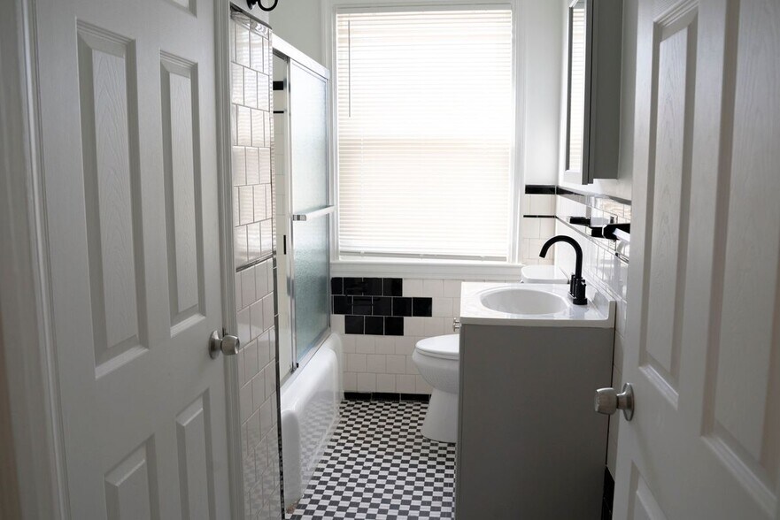 Building Photo - 8206 Old Harford Rd