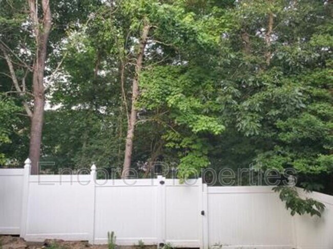 Building Photo - 3822 Charleston Park Dr