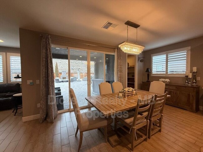 Building Photo - 3325 Show Jumper Ln