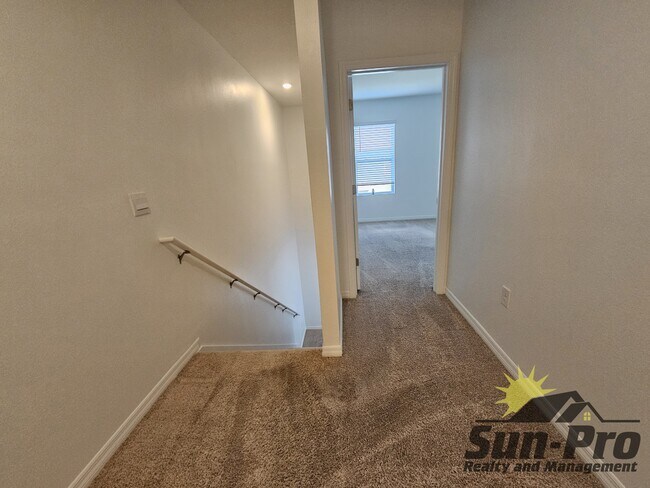 Building Photo - 11 1st St