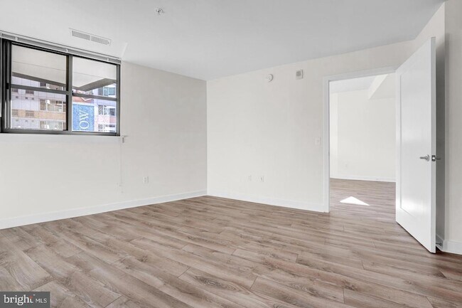 Building Photo - 460 New York Ave NW