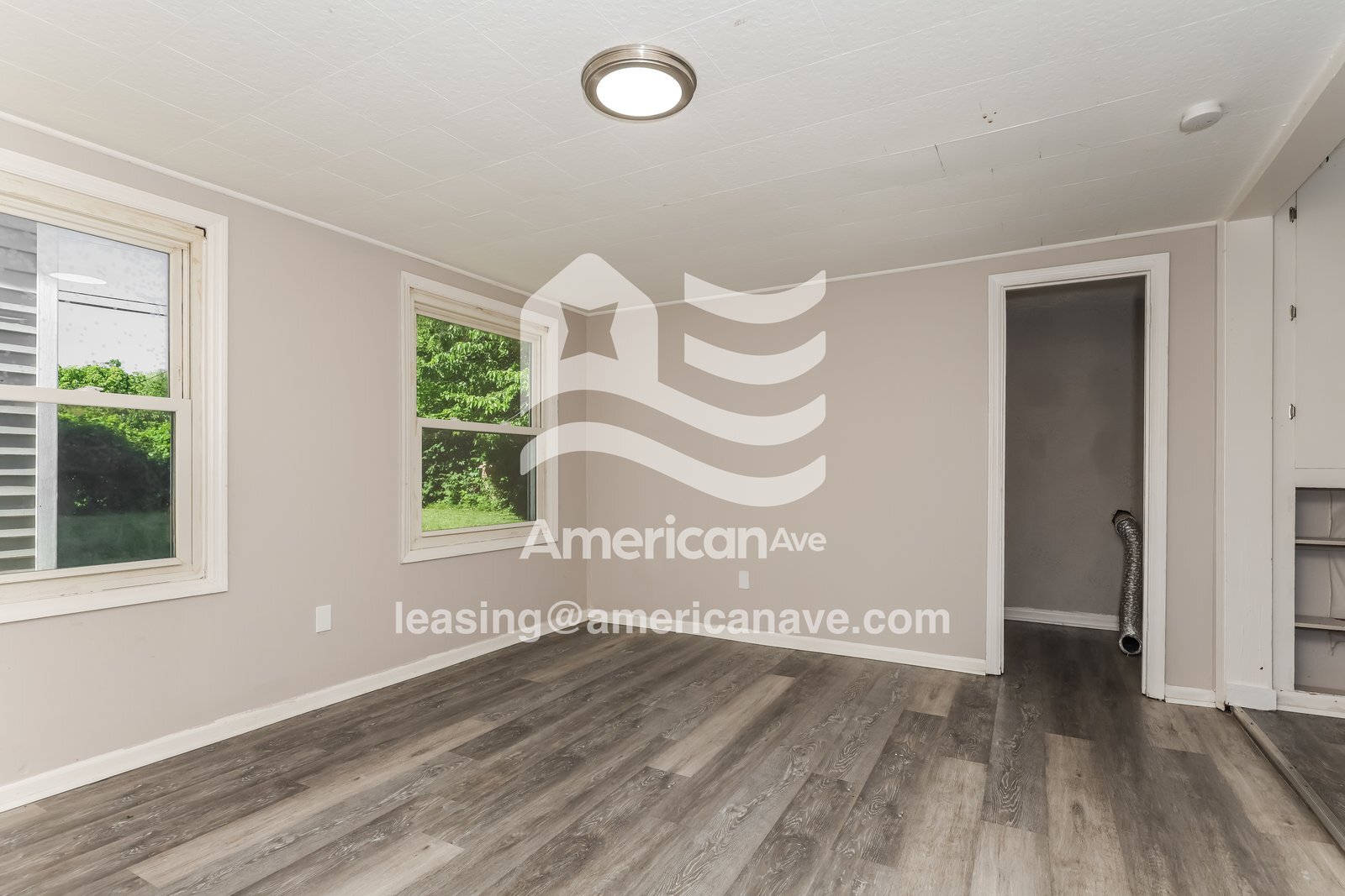 Building Photo - 2195 Mountview Cir