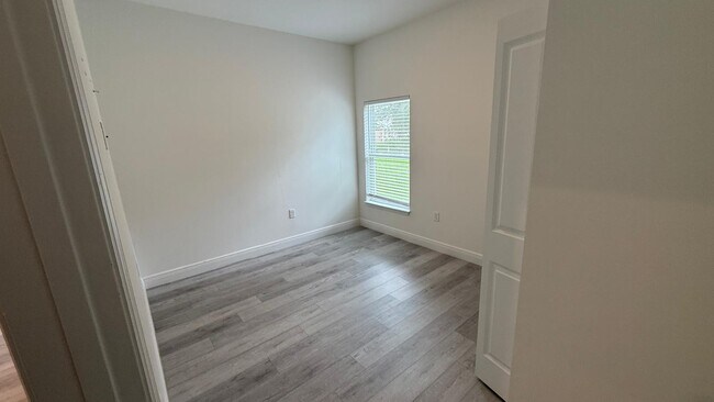 Building Photo - 14533 SW 45th Cir