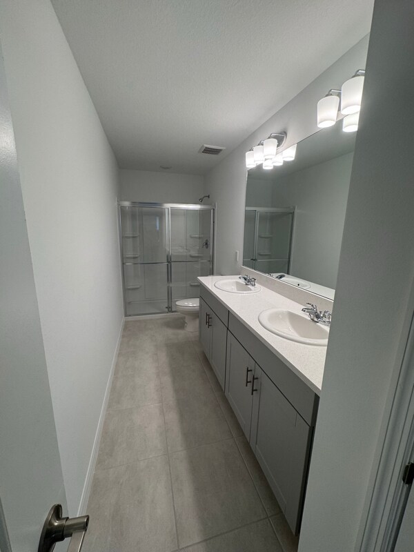 Building Photo - 3192 Skyline Lp