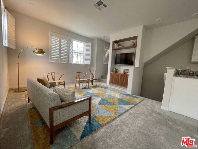 Building Photo - 7256 Cherry Ln