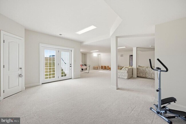 Building Photo - 23222 Hemmingford Cir