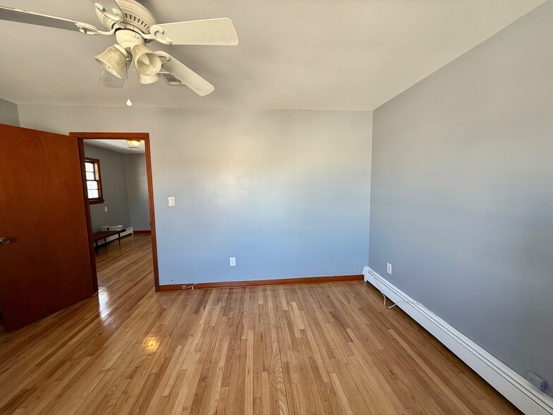 Building Photo - 749 Cleveland Ave