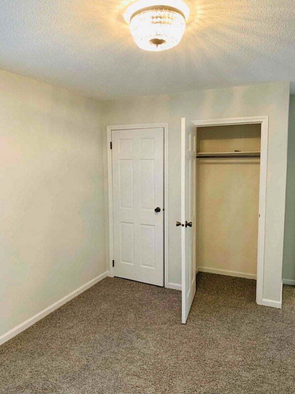 Building Photo - 524 McKinley Dr