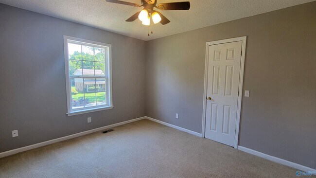 Building Photo - 6010 Ellington Rd NW