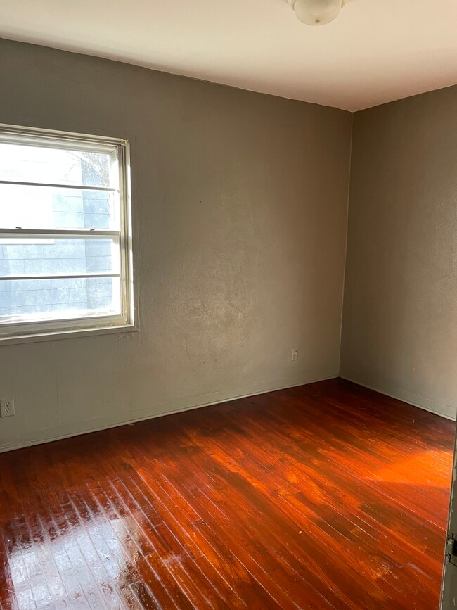 Building Photo - 3608 35th St