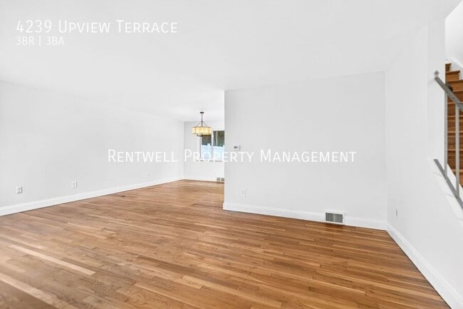 Building Photo - 4239 Upview Ter