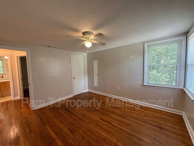 Building Photo - 75 Rommel Ave