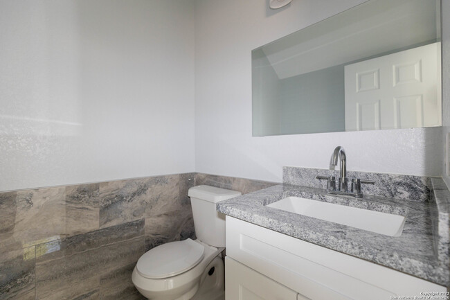 Building Photo - 310 Gabriel-