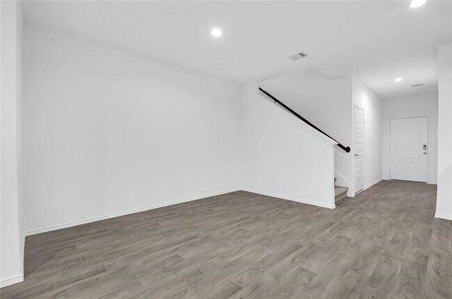 Building Photo - 31134 Delamere Turn trl Trl